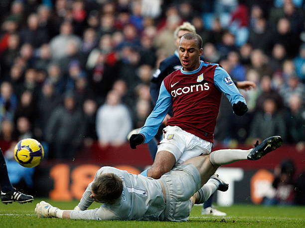 观众之间产 观众之间产