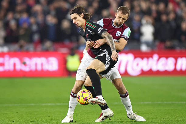 暂时缺席 暂时缺席